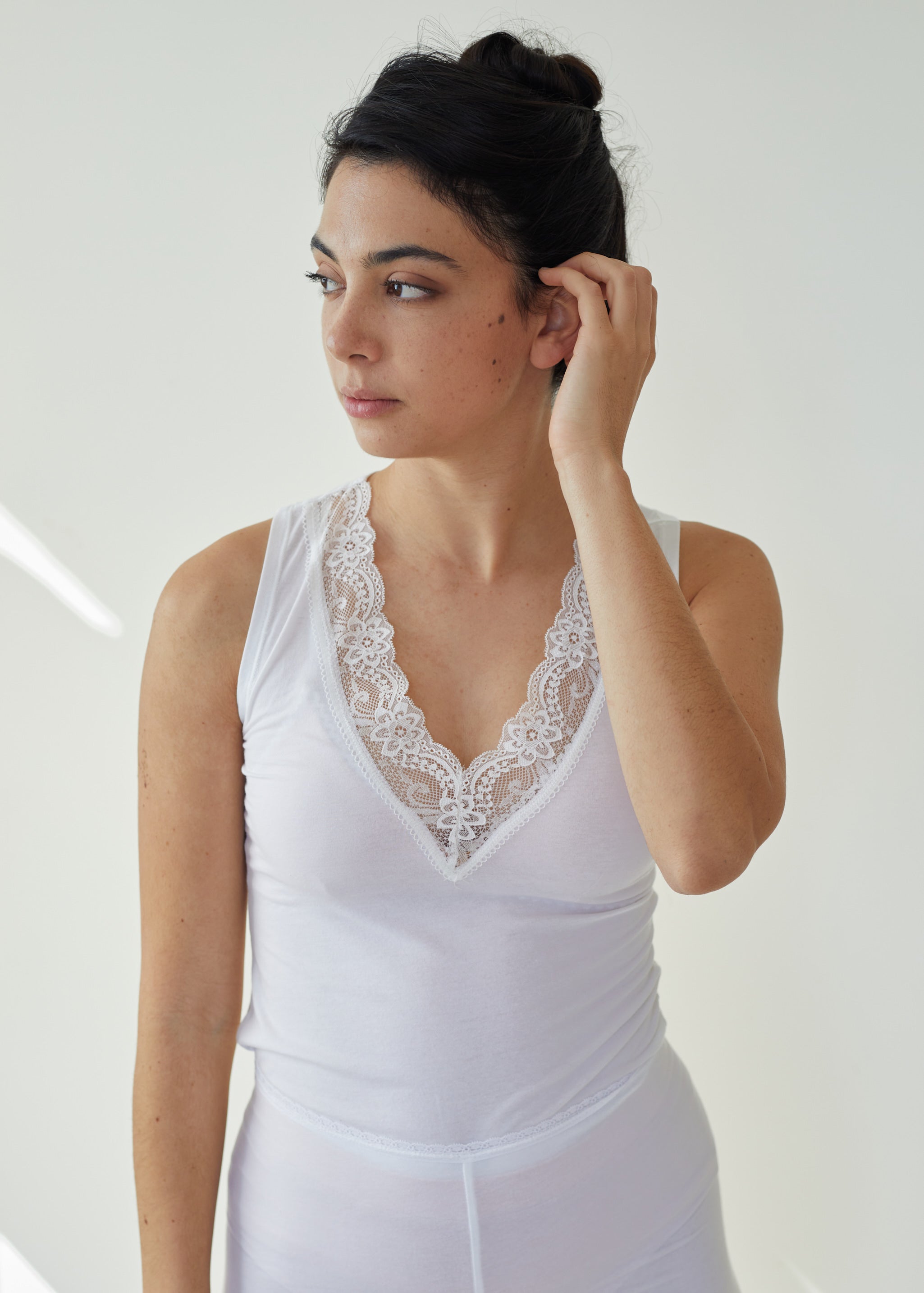 גופיית ויוי לייס