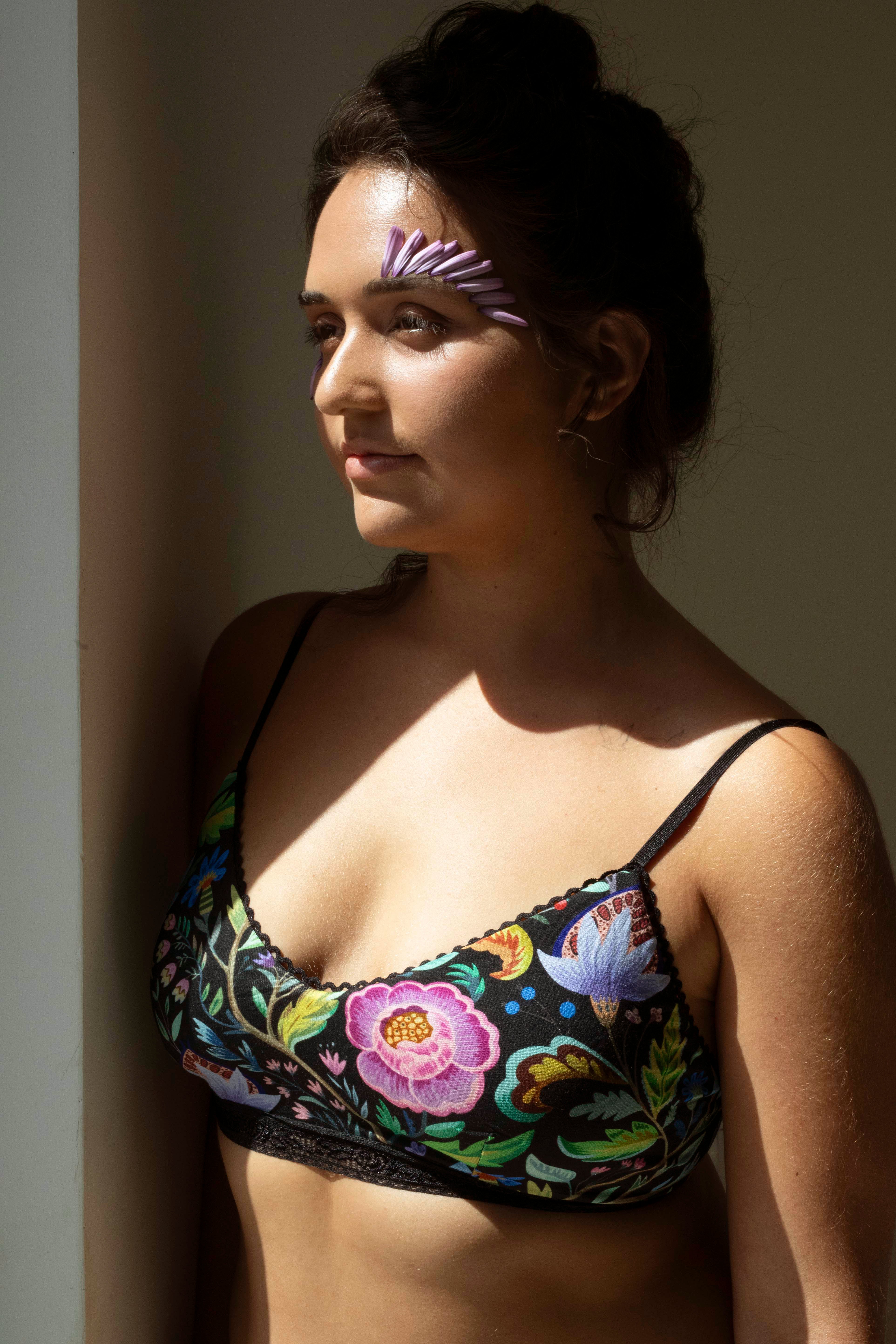 חזיית לוטוס ג׳וי