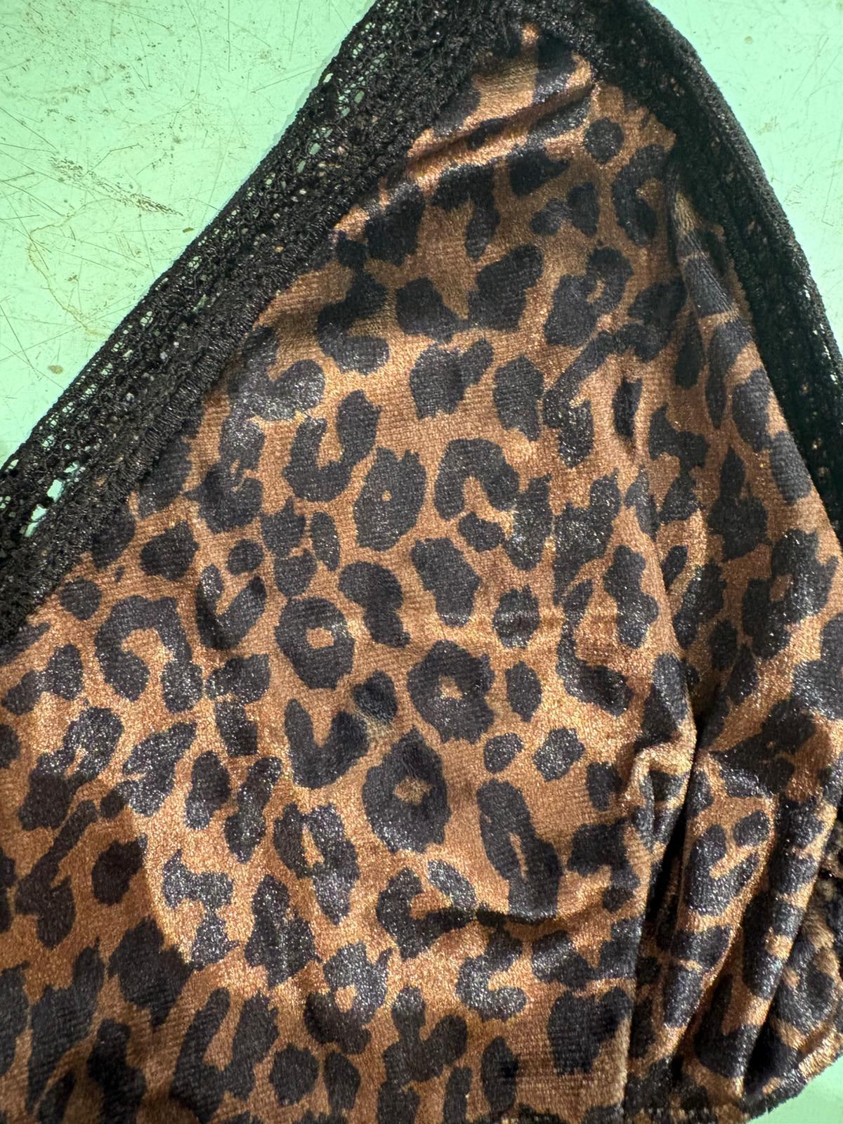 חזיית לילי קטיפה