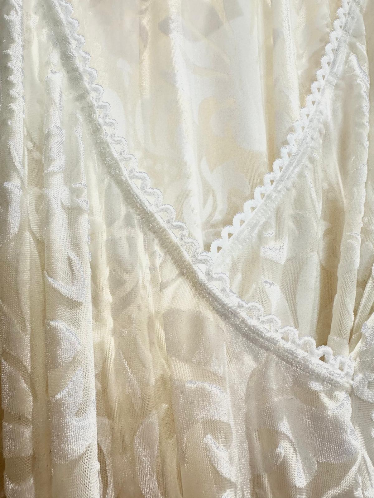 בגד גוף מעטפת קטיפה