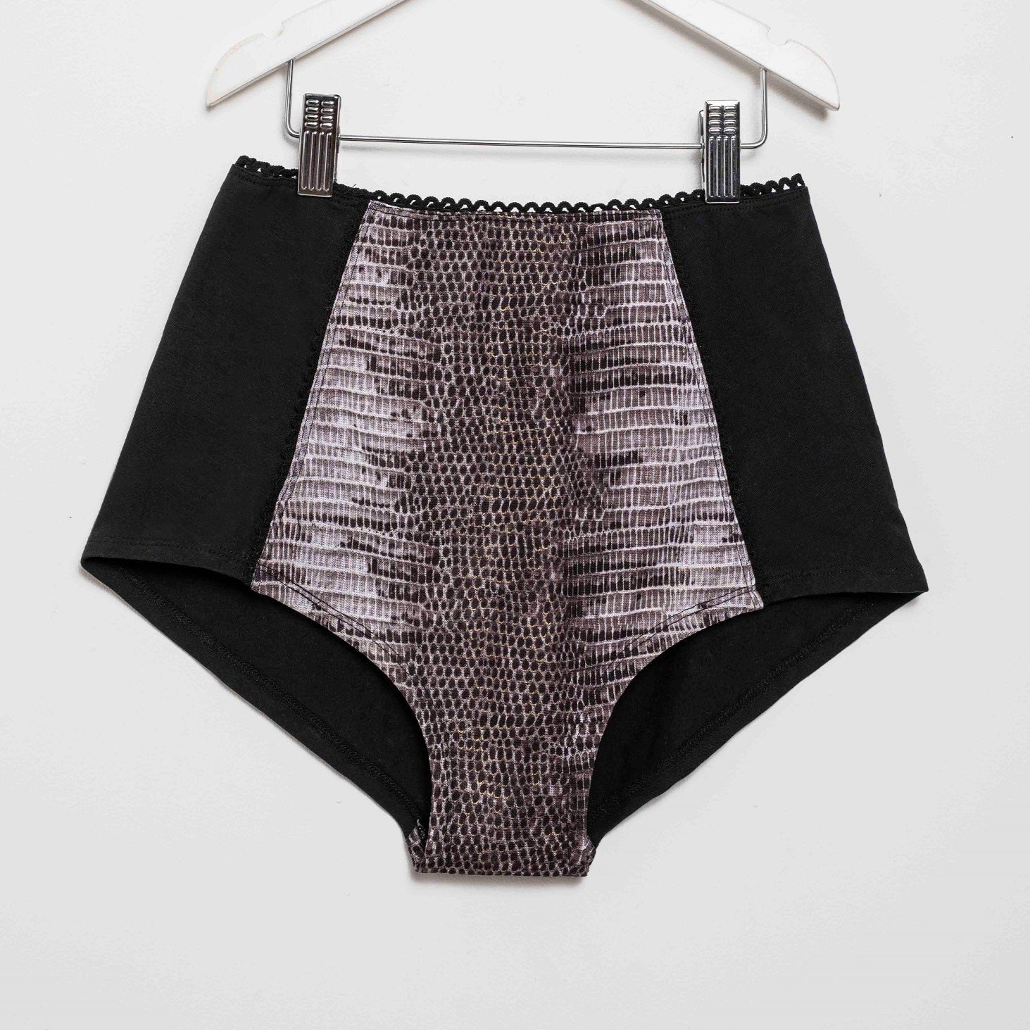 תחתוני מונרו בלוסום